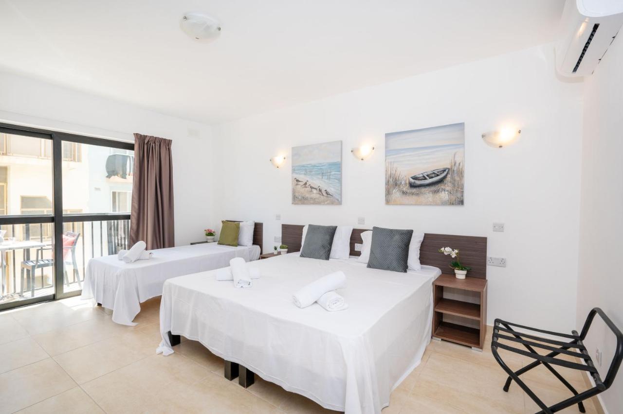 Islet Promenade Seafront 1 Bedroom Apartment With Sea View Balcony By Getawaysmalta St. Paul's Bay Exterior photo